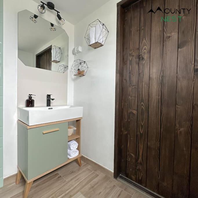 Mounty Nest Fundata 외부 사진